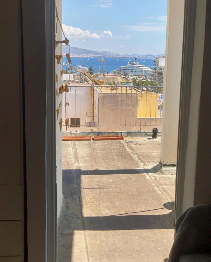 Cozy Seaview Studio - Piraeus Leilighet Eksteriør bilde